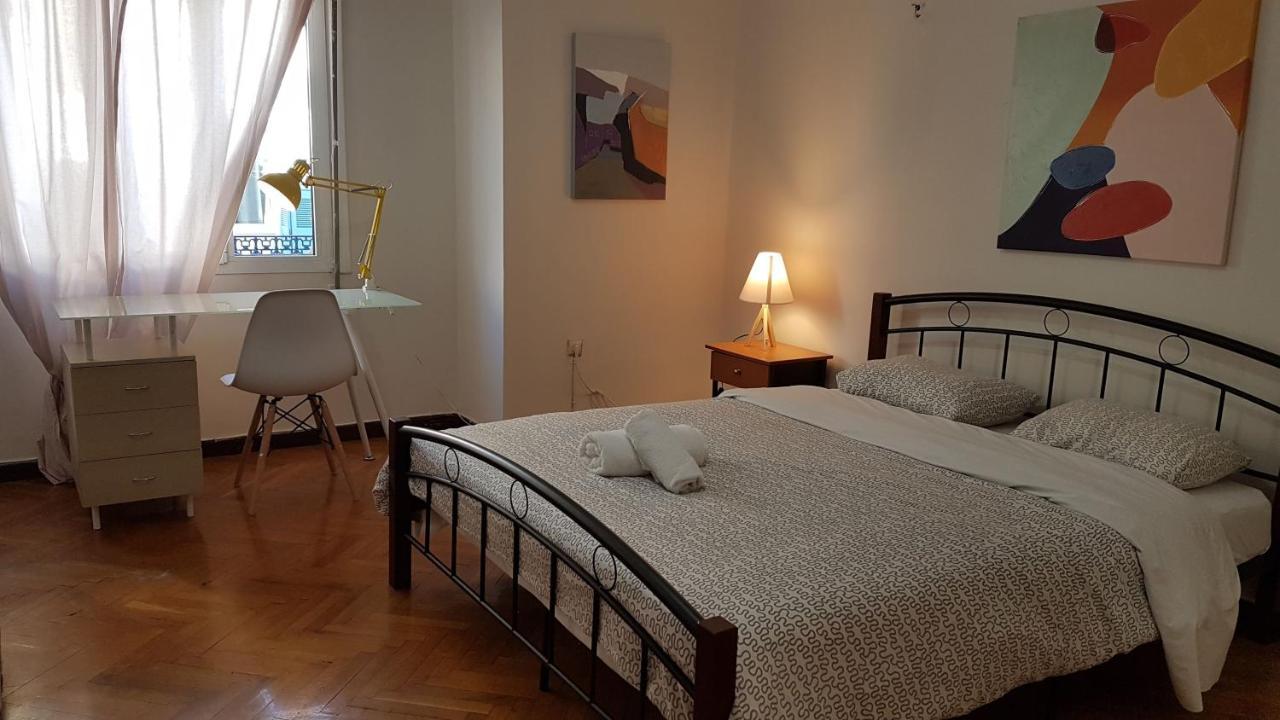 Teal Apartment - Athens Center, 4 Bd, 2 Bath Екстериор снимка